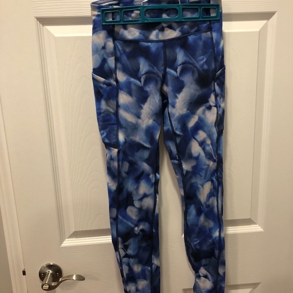 Lululemon leggings - Picture 2 of 3